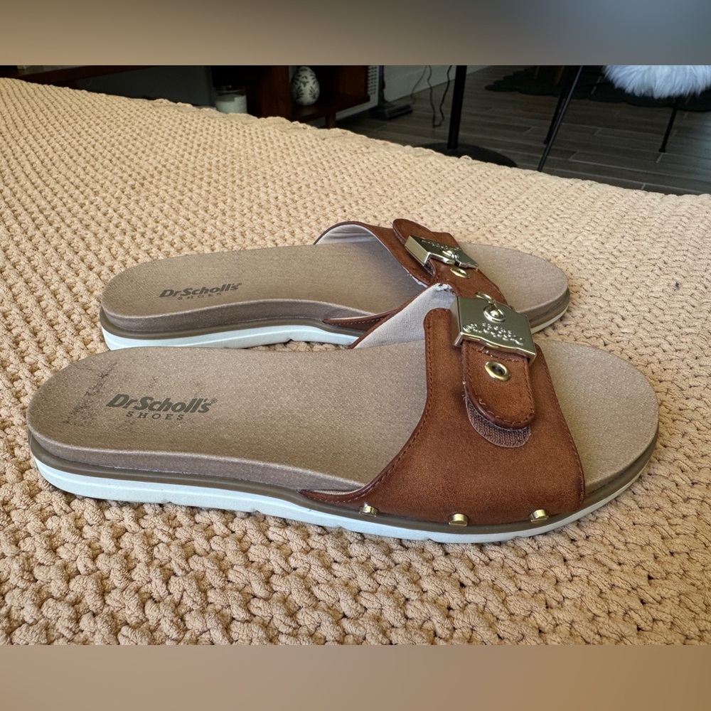 Dr. Scholl's Tan and Brown Buckle Sandals